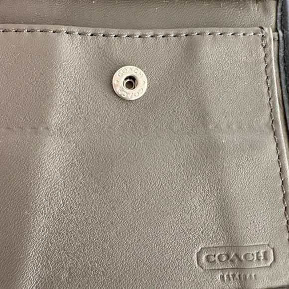 Coach men’s black leather wallet 2013 - Picture 9 of 11